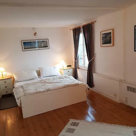 Quai Peree בית נופש *